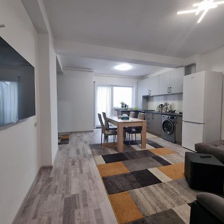 Apartamento Sorinapartament Braşov Exterior foto