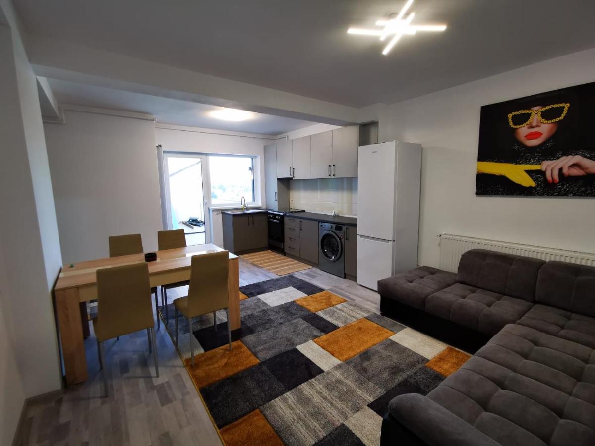 Apartamento Sorinapartament Braşov Exterior foto
