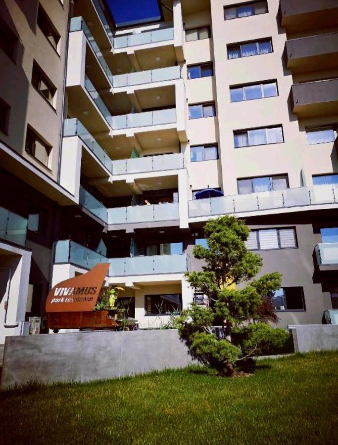 Apartamento Sorinapartament Braşov Exterior foto